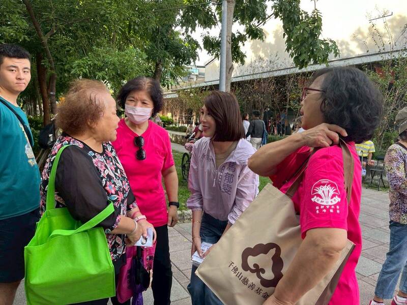 跑行程中，她受到很多人鼓勵。（翻攝自馬郁雯臉書）