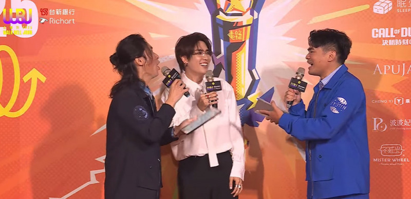 志祺七七被網友讚又變帥。（翻攝自YT）