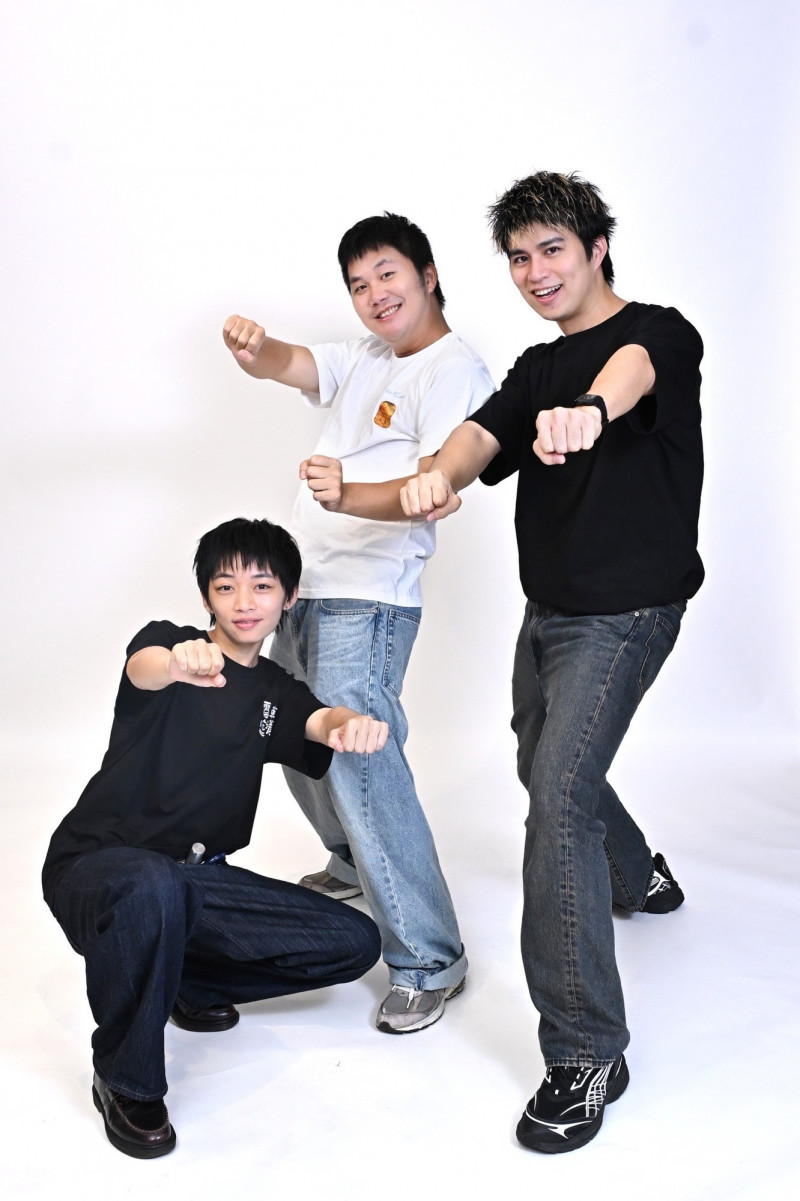 Dcard Video《電車吃漢》的Nakaw（左起）、Leo、Rio一起接受本報專訪，暢談觀眾看不到的幕後故事。（記者胡舜翔攝）