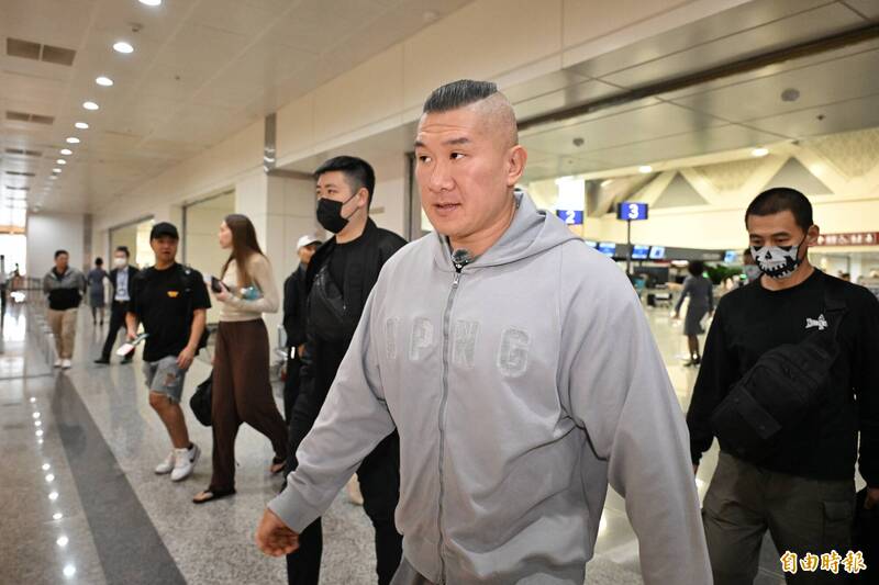 館長遭三大心腹集體爆料！業界曝他「5特質」易被統戰利用