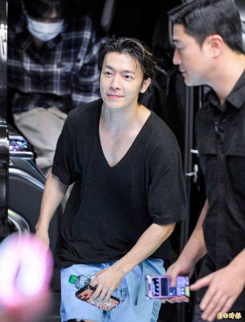 SJ成員東海曾許願看到無人機，願望滿足後，又許願想看「杜拜那種水舞」。（資料照，記者王文麟攝）