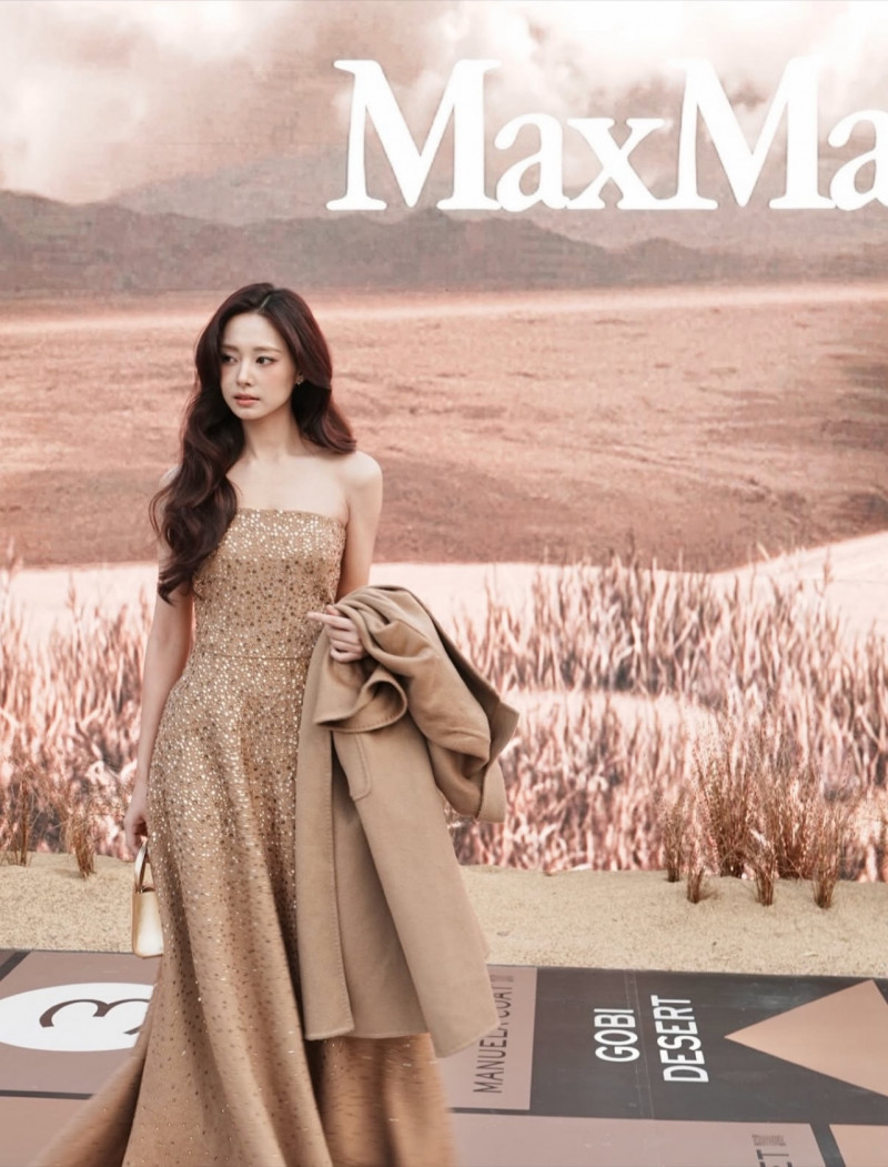 子瑜在東京出席時尚品牌活動，亮麗優雅。（翻攝自IG）