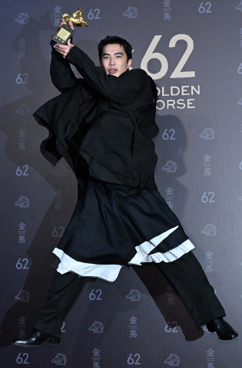 第62屆金馬獎最佳男配角曾敬驊。（記者胡舜翔攝）