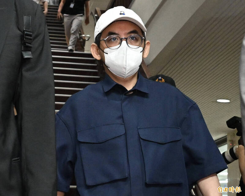黃子佼持有大量兒少性影像片，今獲高院依違反個資法輕判1年6月、緩刑4年。（資料照，記者塗建榮攝）