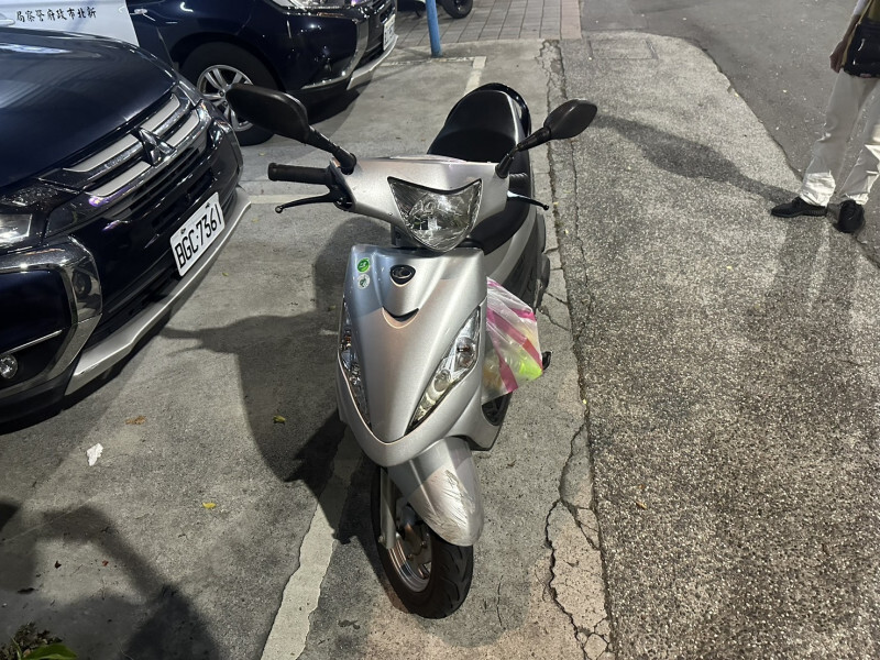 林婦騎乘的機車。（資料照）