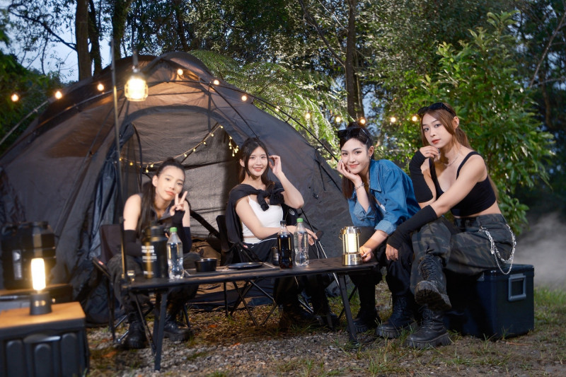 「SVETA心動女孩」為新歌《耍心機》拍攝MV吃盡苦頭。（心動藝能提供）