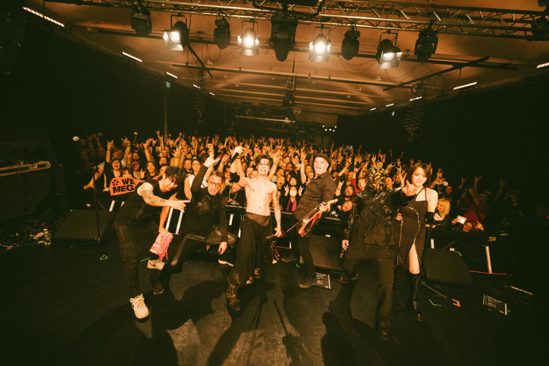 閃靈回到舞台再次受到芬蘭樂迷熱情歡迎。（文化總會提供）