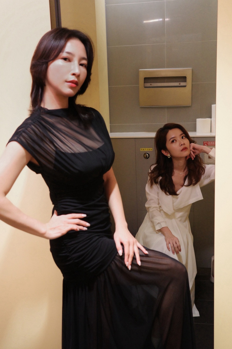 張家瑋（左）、程雅晨（右）在《好運來》上演「正義千金」與「跋扈小三」正面對決。（民視提供）