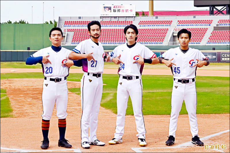 胡智強（左起）飾演陳柏清、張庭瑚飾演林家正、宋柏緯飾演陳傑憲、陳泰河飾演林昱珉。（記者胡舜翔攝）