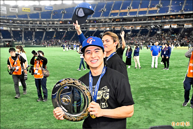 陳傑憲在球場奔馳的英姿，令人印象深刻。（資料照，記者陳志曲攝）