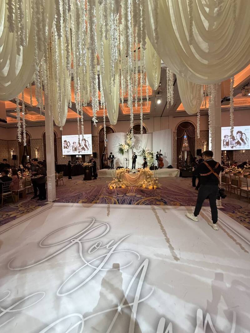 許瑋甯婚宴內部布置。（讀者提供）