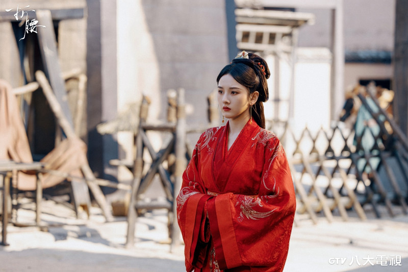 宋祖兒在《折腰》飾演「小喬」，是一個非常聰明、有情義的人。（八大電視提供）