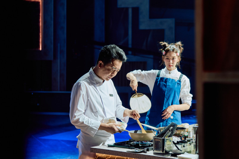 Will高郁皓（左）、安心亞。（華視提供）