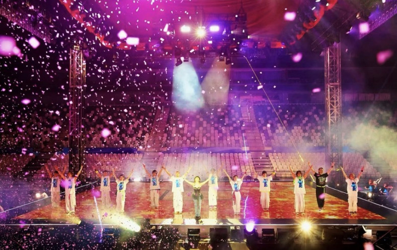 濱崎步曬出「無人演唱會」的現場畫面。（翻攝IG）