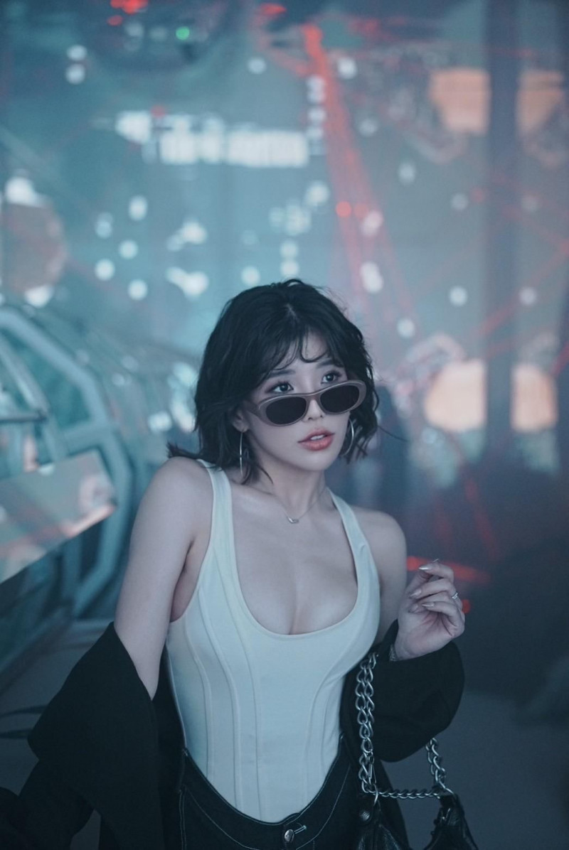 壯壯亮相聖水洞BLUE ELEPHANT開幕，跨國人氣再度驗證。（壯壯提供）