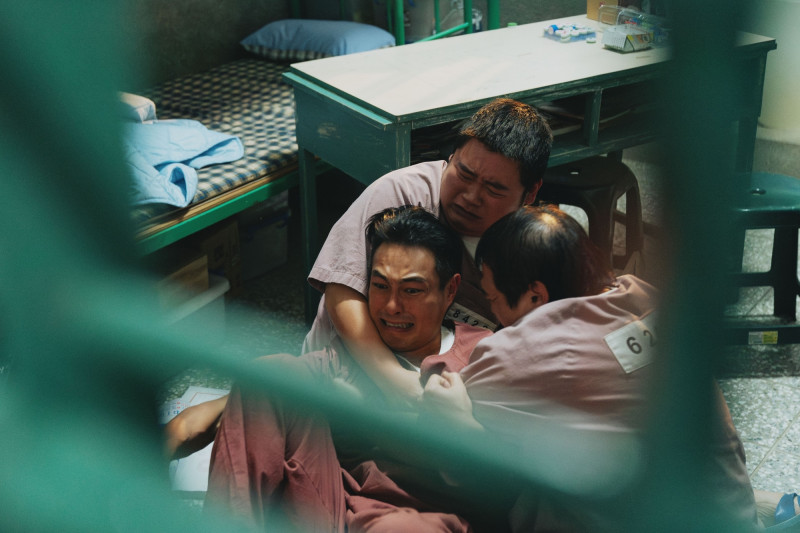 楊祐寧在《監所男子囚生記》接到癌末通知那一瞬間，情緒全面潰堤。（愛奇藝國際版、壹壹影業提供）