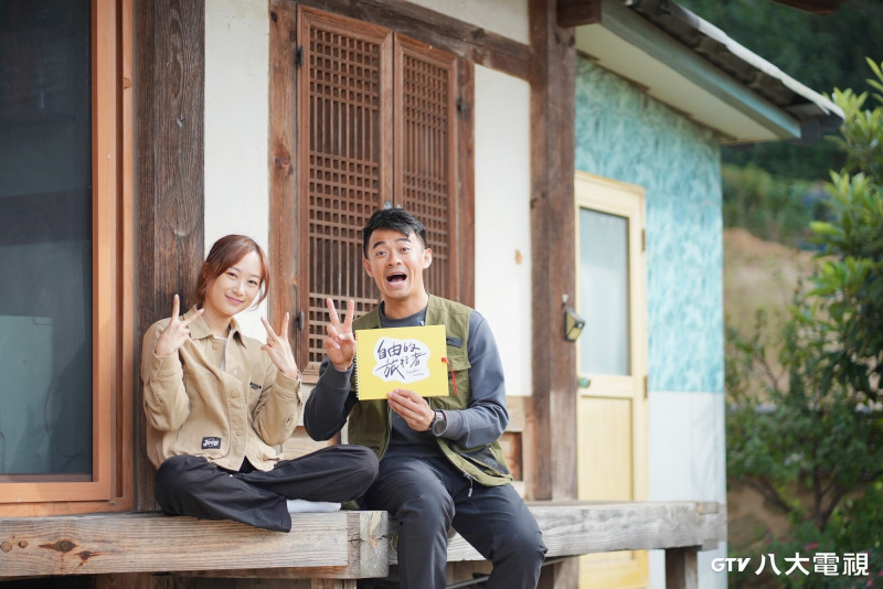 融融和咪蕾幸運參加韓國的無形文化遺產。（八大電視提供）