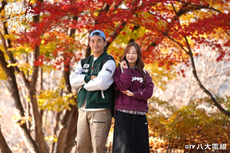 融融與搭檔咪蕾從韓國釜山開車到首爾展開自駕旅行。（八大電視提供）