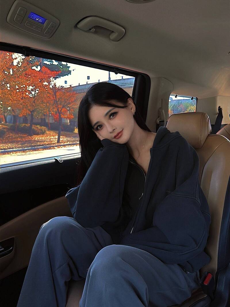 38歲的黃廉盈認為，再度體驗學生生活是幸福又有趣的一件事。（翻攝自臉書）