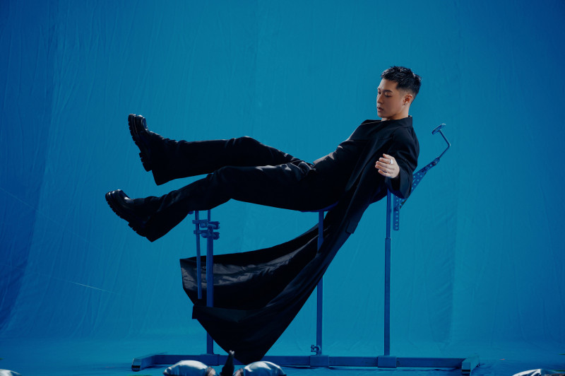 周湯豪首次挑戰無重力騰空。（環球提供）