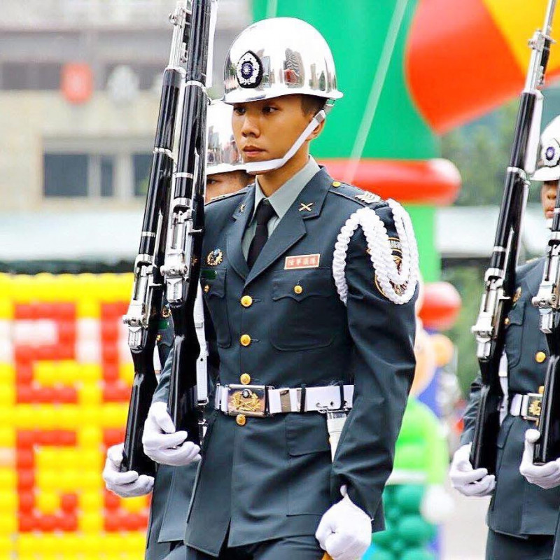 潘胤傑當年自儀隊退伍。（小超人綜合體能俱樂部提供）