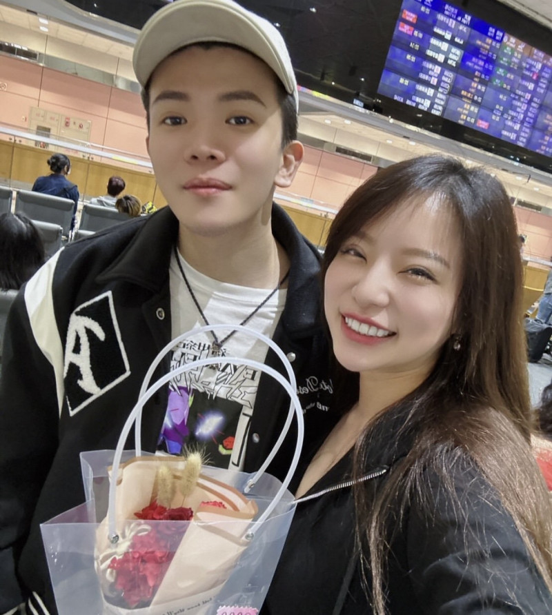 孫生宣布與多芬分手。（翻攝自IG）