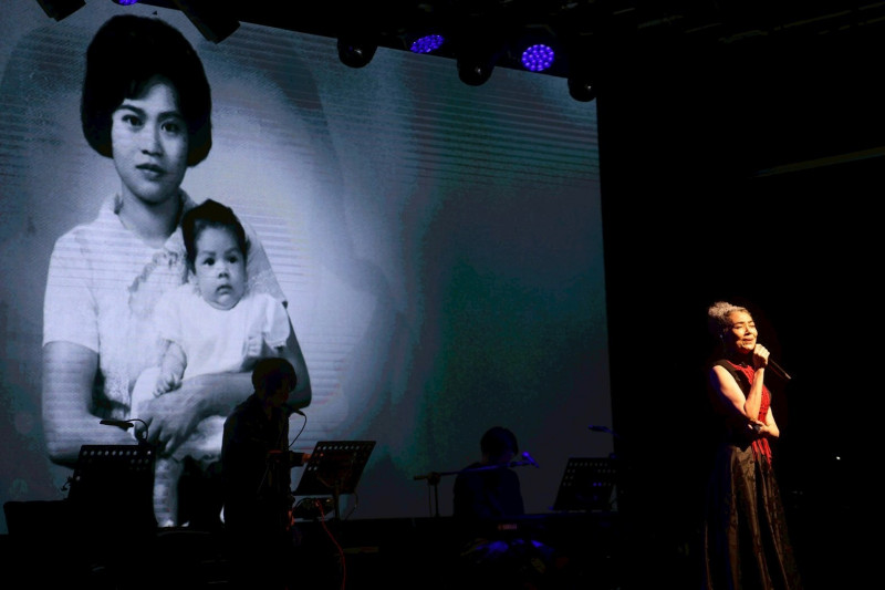 AI老照片重現母親身影賴（尚時代文創娛樂提供）