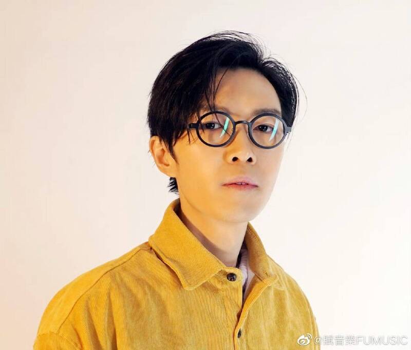 已故歌手方大同曾獲得第一屆AAA的New Wave獎。（翻攝自微博）