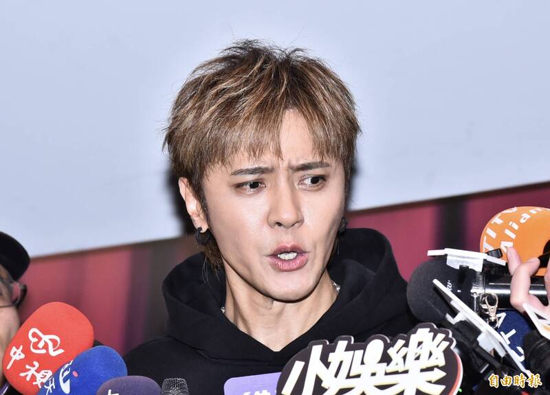 被爆是經紀人小霜孩子的爸 羅志祥驗完DNA露面回應了