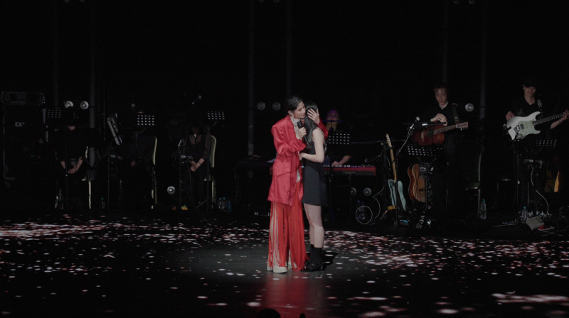 李千娜、顧穎母女同台。（寬宏藝術x環球音樂提供）