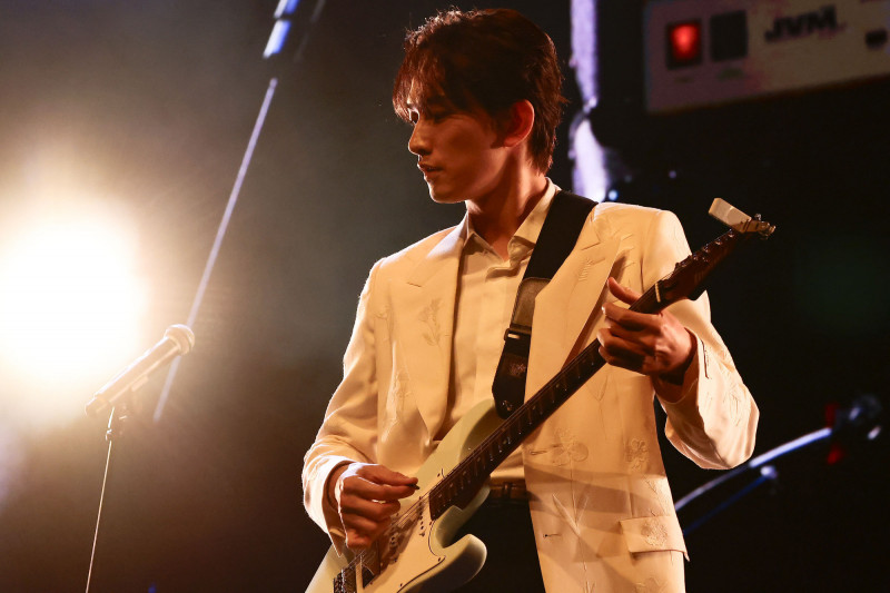 町田啓太表演《玻璃之心》的歌曲，宛如高岡尚現身台北國際會議中心。（LDH愛夢悅提供）