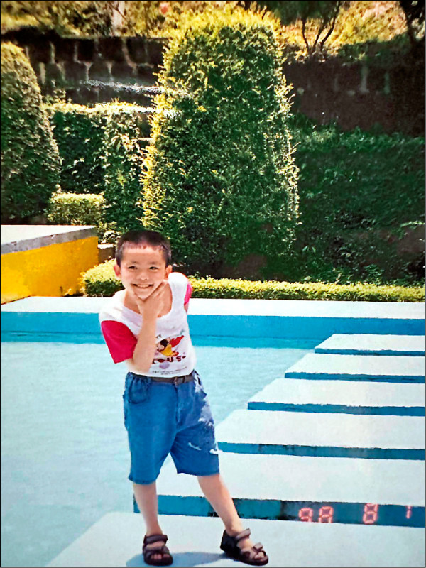 黃豪平非常喜歡哆啦A夢。（黃豪平提供）