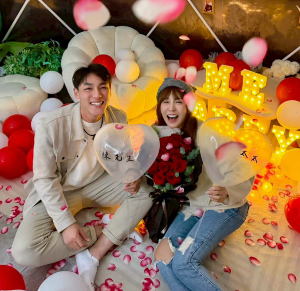 陳晨威與啾啾爆出緋聞後大方認愛，如今求婚成功。（翻攝自Threads）