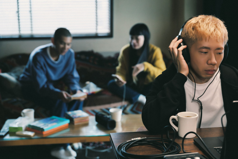 鄭興首次挑戰劇情MV被讚有天份。（好的秋工作室提供）