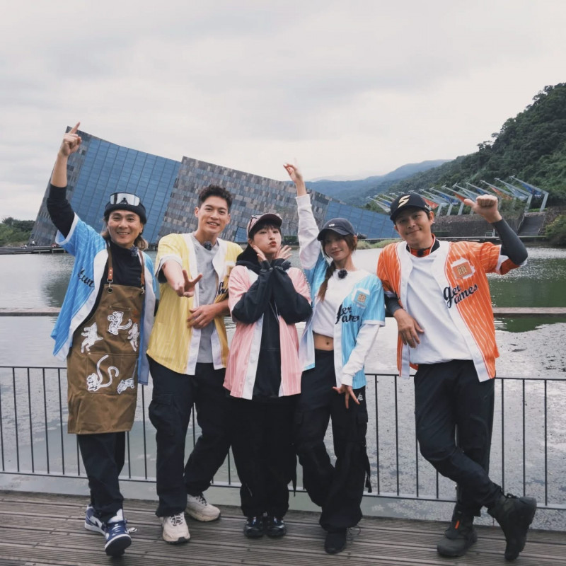 峮峮離開《飢餓遊戲》固定班底，孫協志喊話「別忘了我們」。（翻攝自臉書）