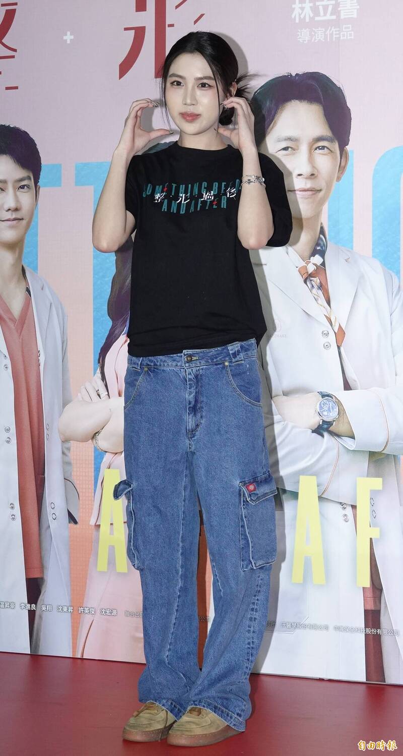 Emma現身首映會。（記者潘少棠攝）