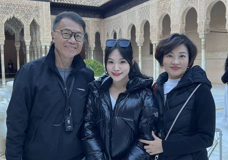 （獨家）女兒被爆淪小三  前主播吳中純怒斥抹黑