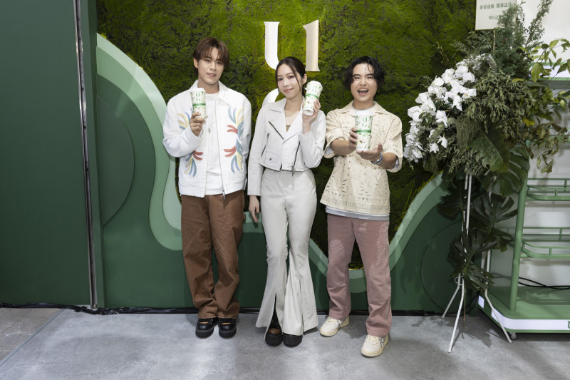 馬偕醫院白衣天使收到555杯飲料 捐贈者曝光是大咖天團