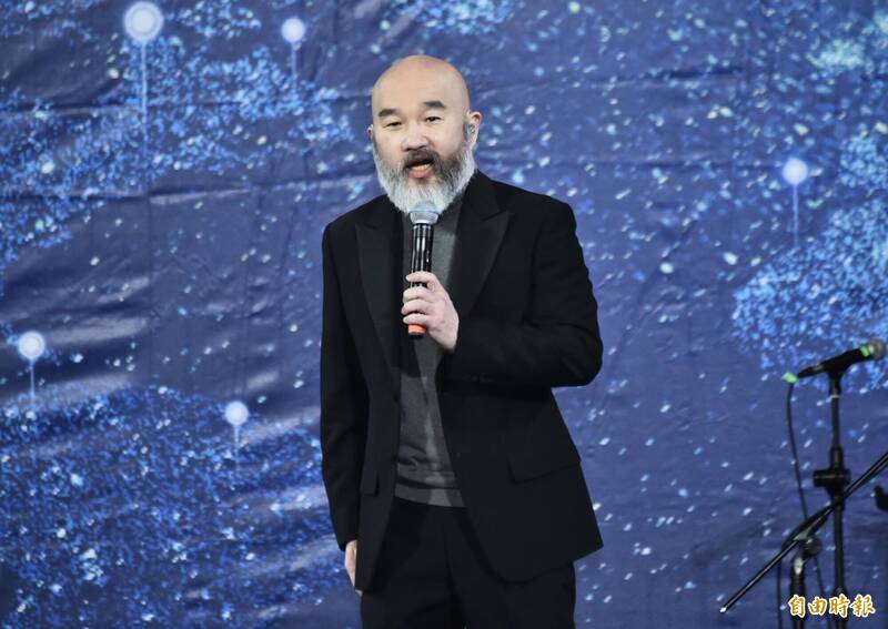 慟失劉真5年！辛龍今晚暴瘦露面霸氣復出發聲了