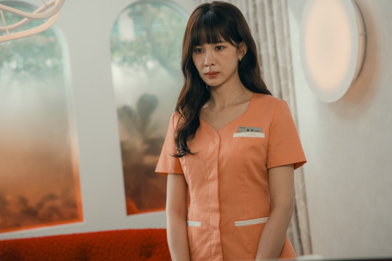 安心亞在《整形過後》不知母親劉瑞琪要動性別重置手術，忍不住發怒質問。（六魚文創提供）