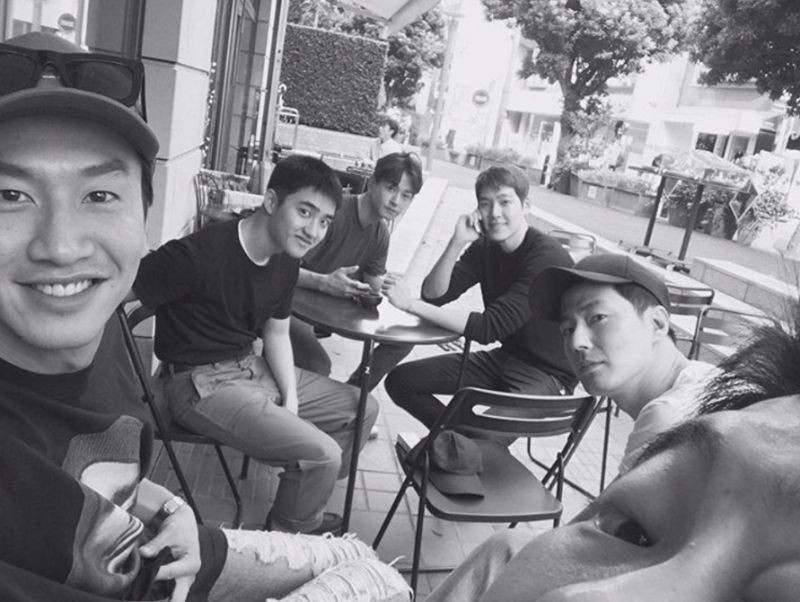 李光洙、都敬秀、林周煥、金宇彬、趙寅成及金基邦都是「趙LINE」成員。（翻攝自IG）