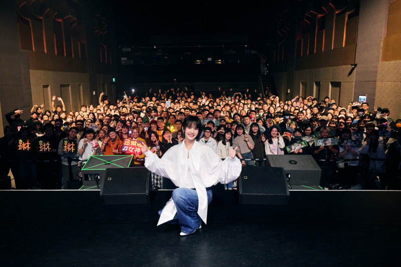 楊丞琳辦「冬至團圓趴」提前陪粉絲過新年。（樹與天空提供）