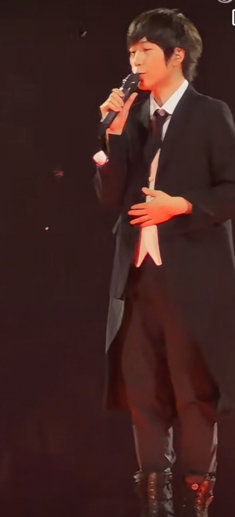 阿信以德報怨重摔後感性致謝朱孝天 不忍F3承受壓力仔仔獻吻安慰