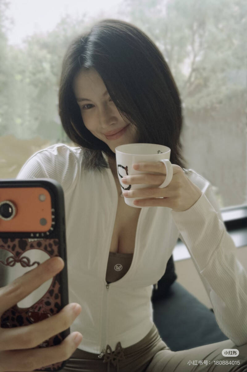 超模何穗為陳偉霆生子   復出霸喊別「做了決定不後悔」