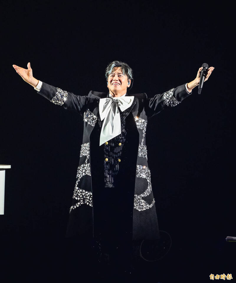 李聖傑首度攻蛋難掩激動情緒。（記者王文麟攝）