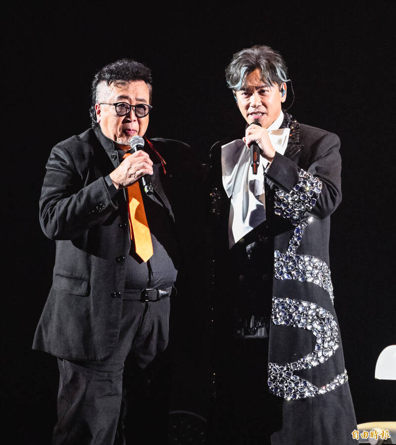 李聖傑邀大咖音樂人鮑比達（左）擔任嘉賓助陣。（記者王文麟攝）