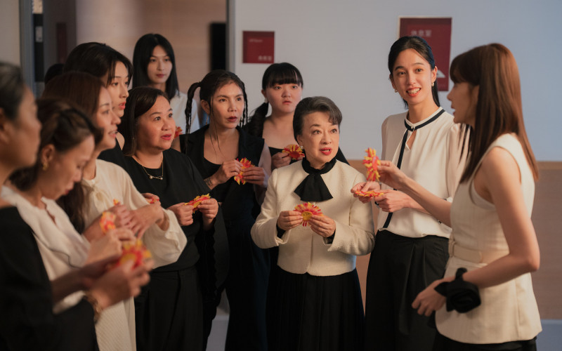 看到集體潰堤！《陽光女子合唱團》被封「年末眼淚收割機」