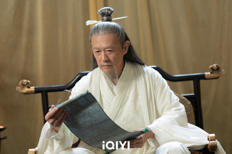 金士傑在《逍遙》飾演人族代表 「天晟皇帝」。（愛奇藝國際站提供）