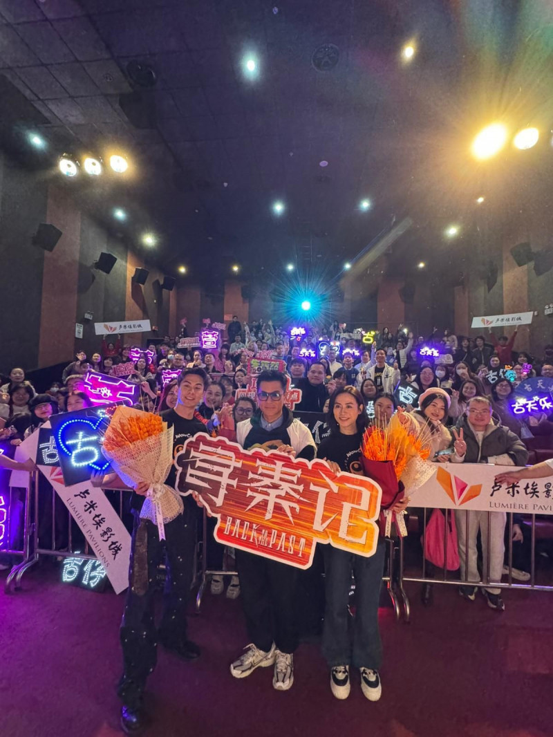 古天樂（前排中）昨傳出生病住院，今天已回歸宣傳《尋秦記》。（滾動工作室提供）