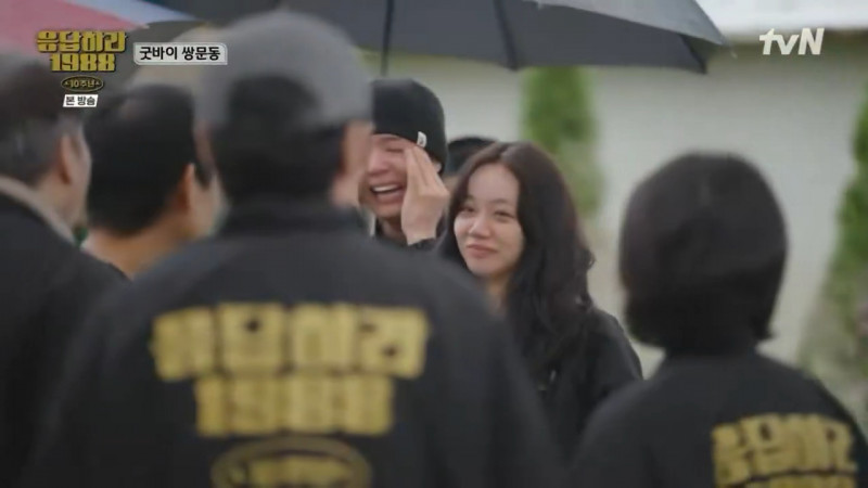 朴寶劍、惠利臉都哭腫了。（翻攝自tvN）